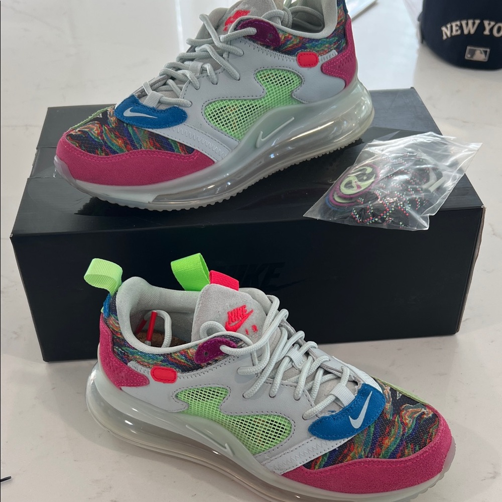 NIKE Air Max 720/OBJ WMNS SZ 5.5/Mens SZ 4